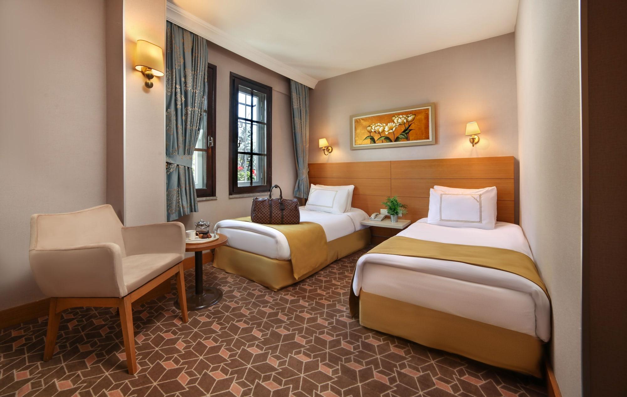 Almina Hotel - Special Class Istanbul Exterior photo